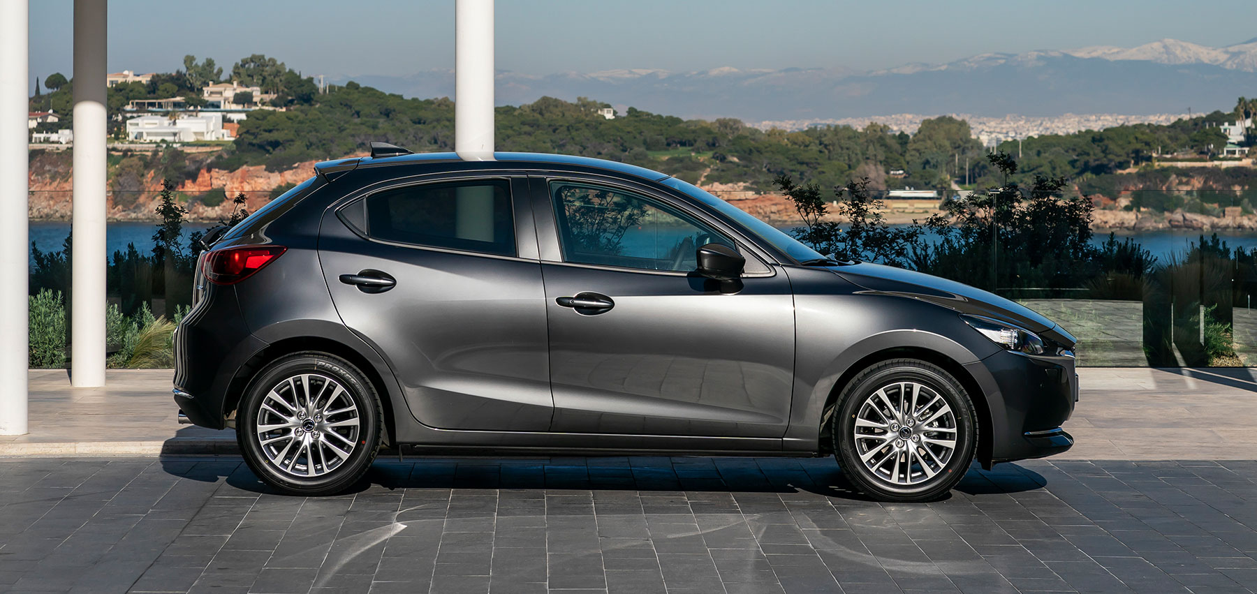 Kelebihan Mazda 2 Review